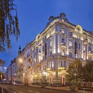 5* Otel Mamaison Riverside